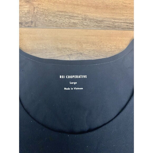 REI Co-op Athletic Crop Top Sports Bra Black Made In Vietnam Black Large Women’s - Picture 2 of 3